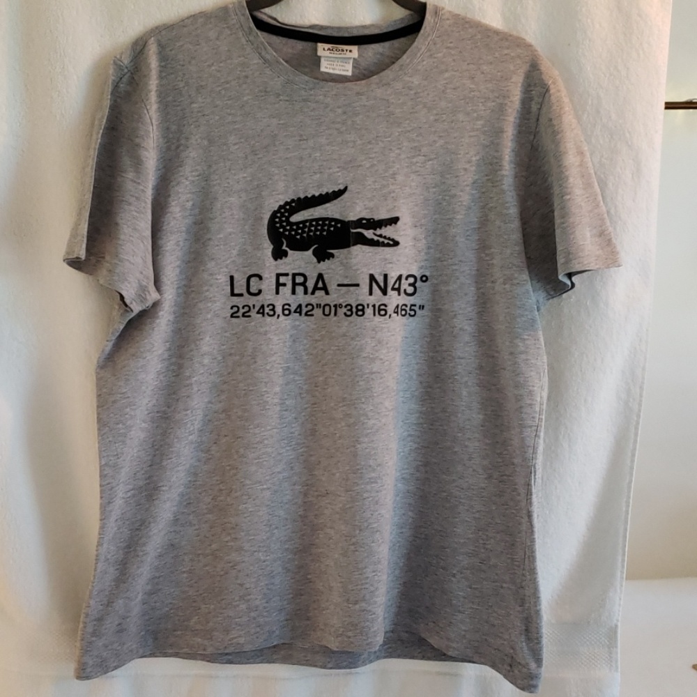 LACOSTE MEN'S T-SHIRT Size 5 / Small